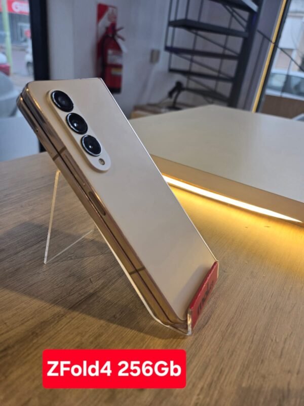 Celular reacondicionado Zfold4 256GB